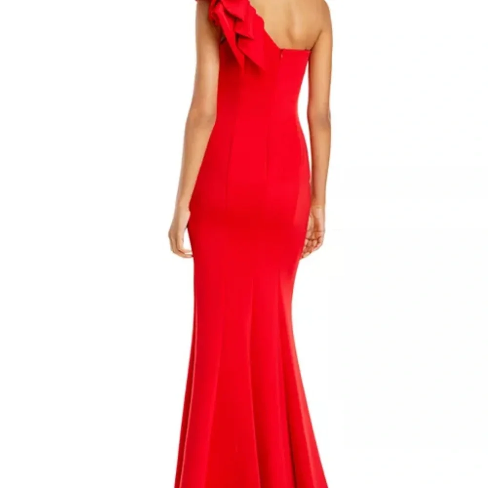 AQUA Red One-Shoulder Scuba Gown | Size 8 | Ruffle Shoulder Formal Dress - Picture 3 of 12